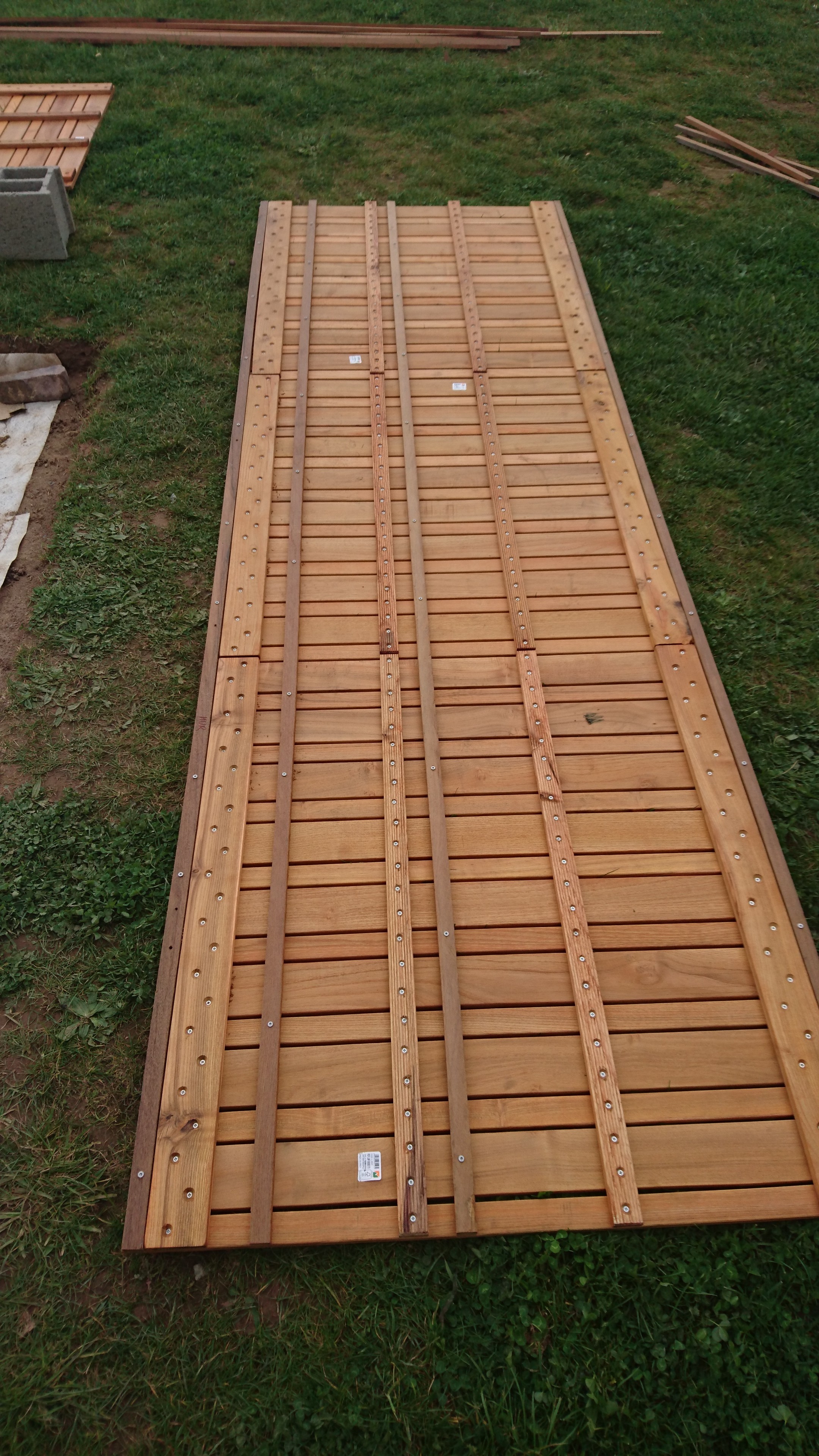 Construire sa terrasse sur de la terre meuble notre maison ...